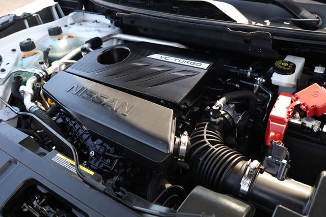 Used 2024 Nissan Rogue SV image 9