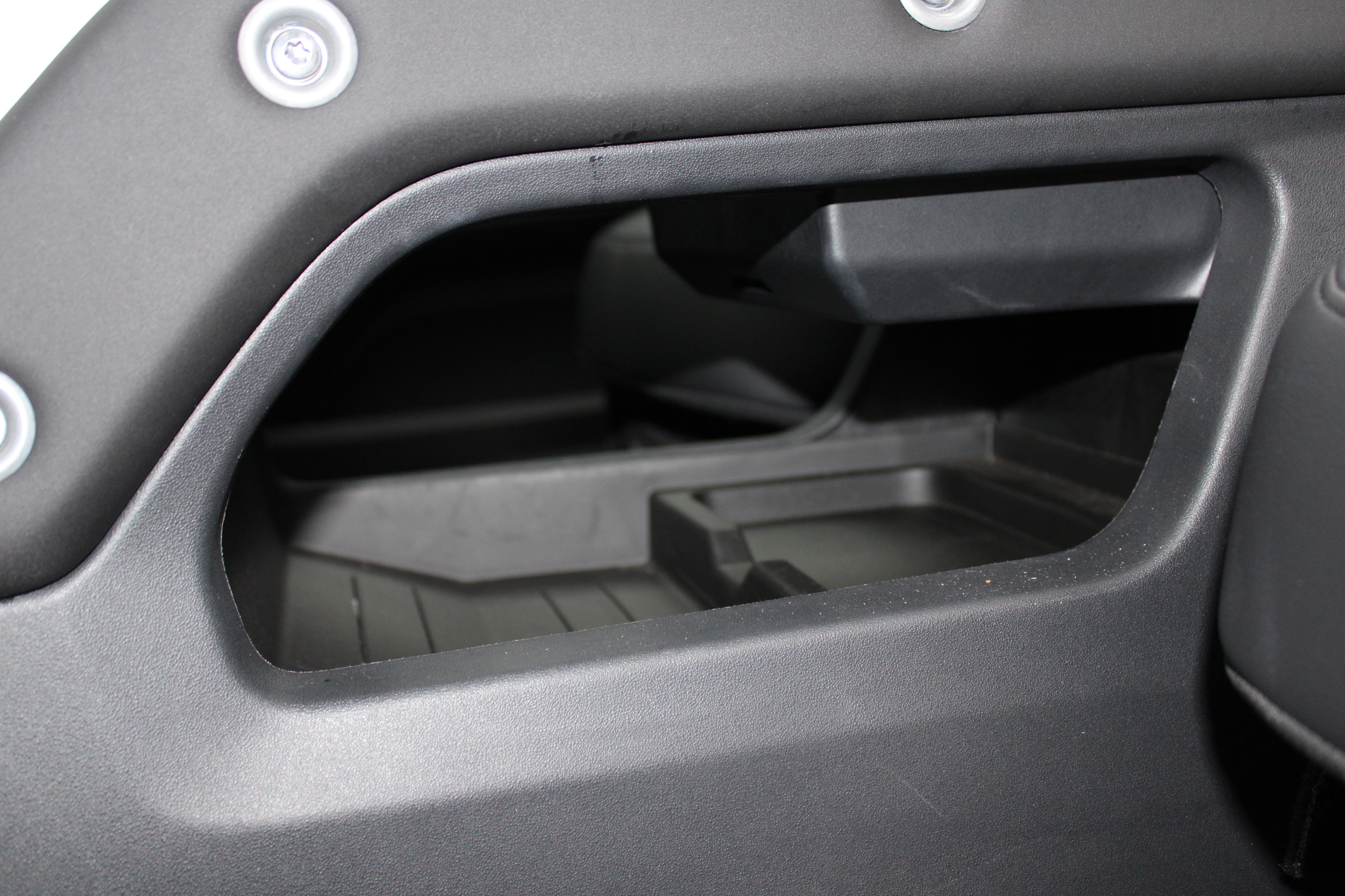 Used 2024 Land Rover Defender 110 S image 87