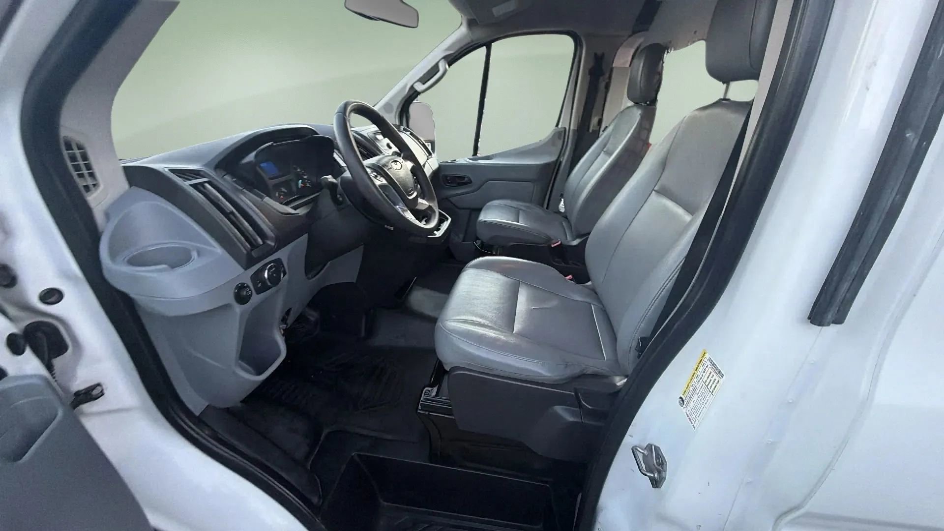 Used 2019 Ford Transit 250 Low Roof w/60/40 Side Door w/L image 33