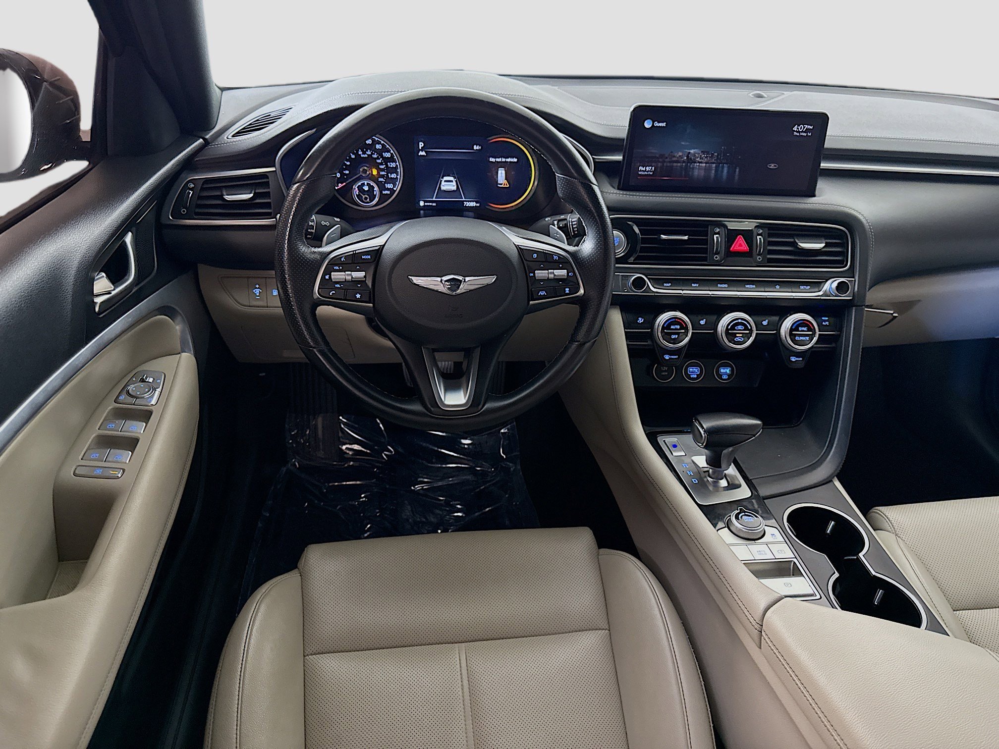 Used 2022 Genesis G70 2.0T RWD image 17