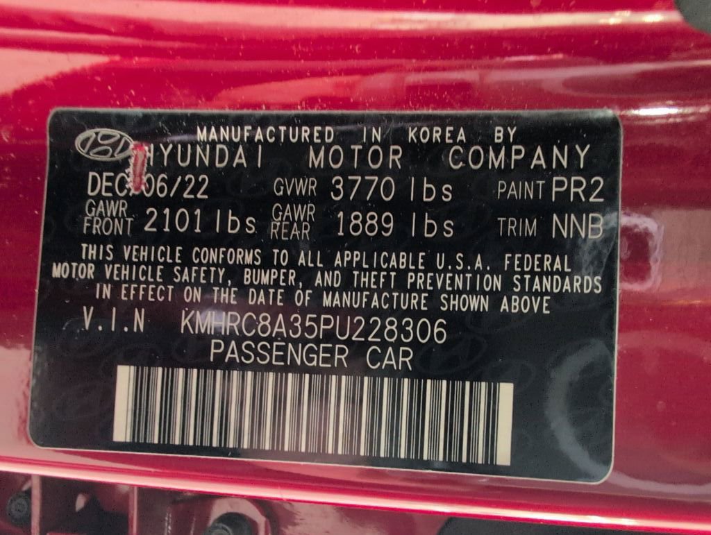 Used 2023 Hyundai Venue Limited image 31