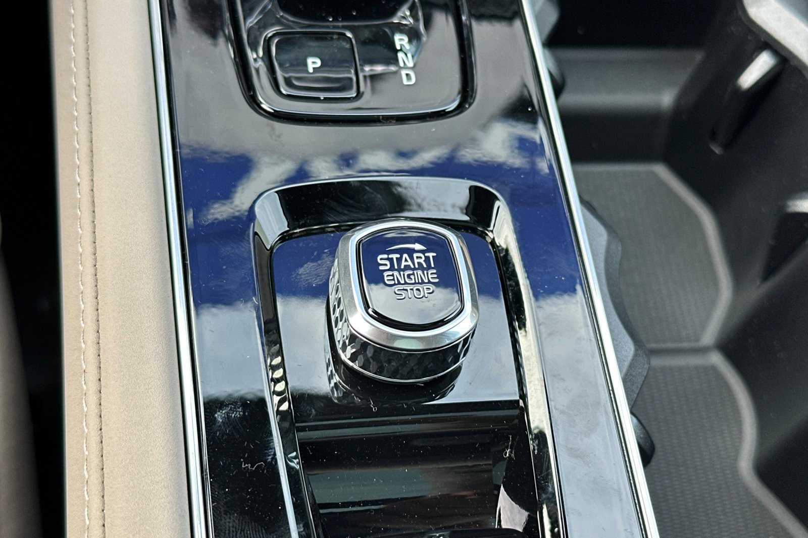 New 2026 Volvo XC90 B5 Plus w/ Protection Package image 23