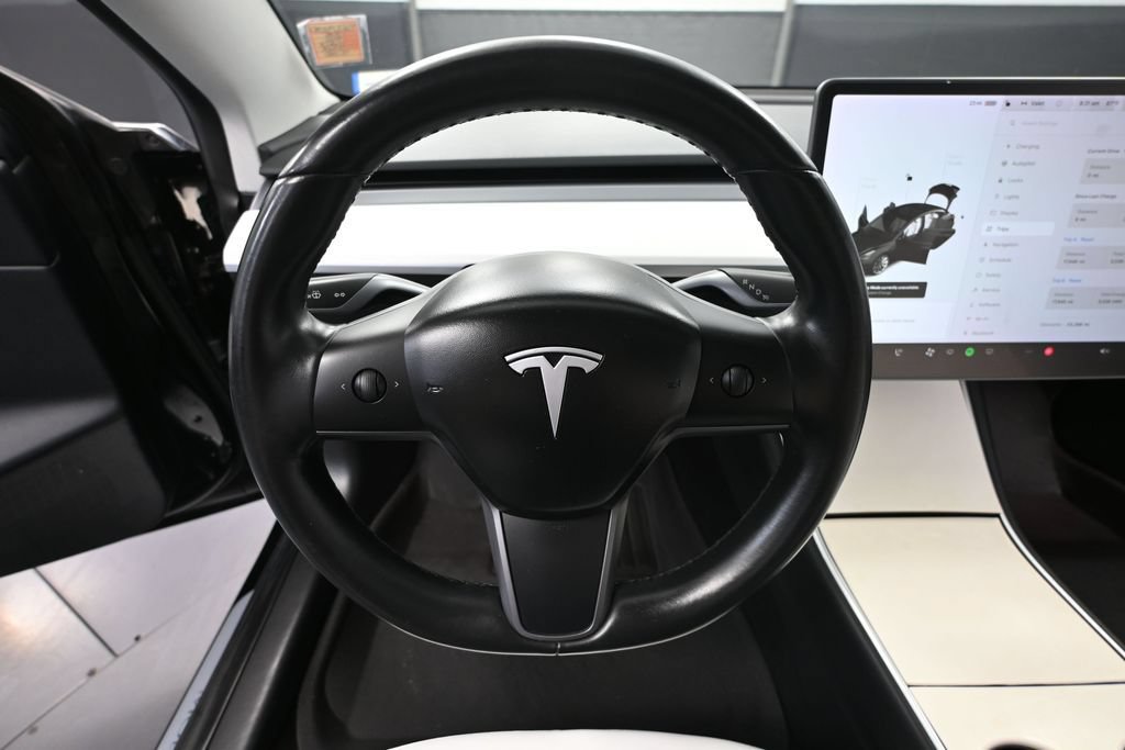 Used 2018 Tesla Model 3 Long Range AWD/4WD image 24