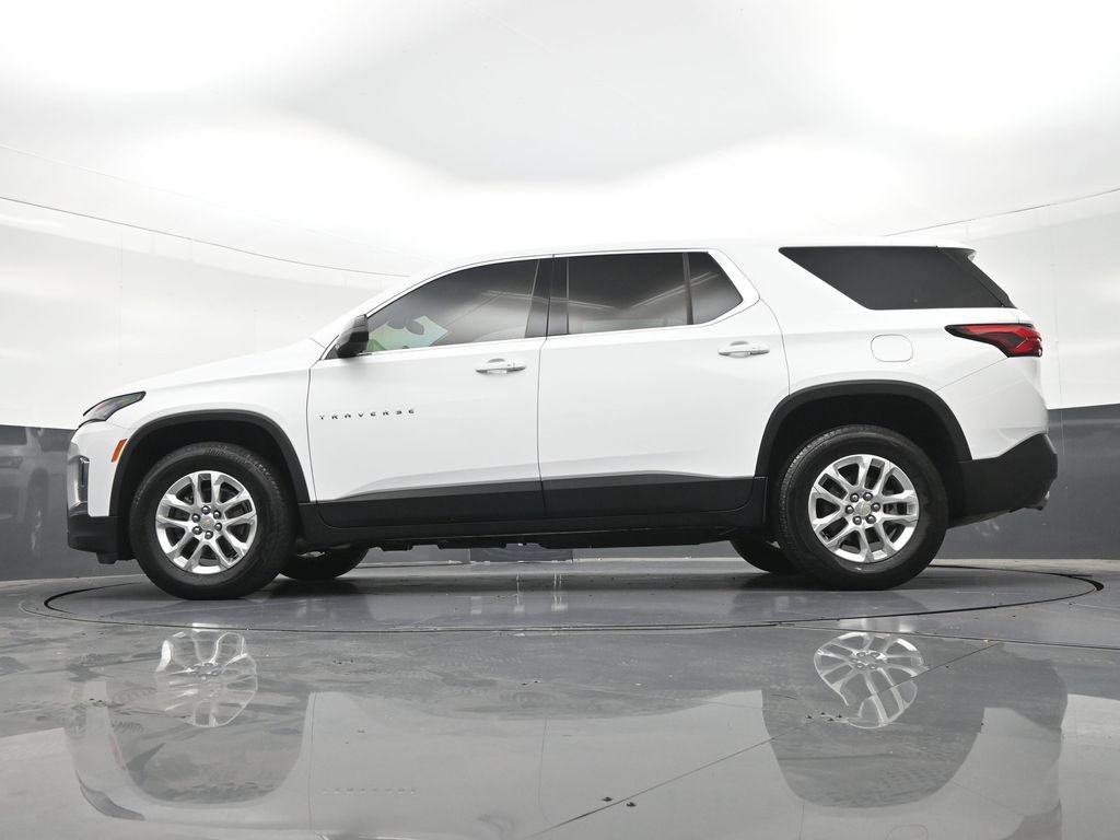 Used 2023 Chevrolet Traverse LS FWD image 29