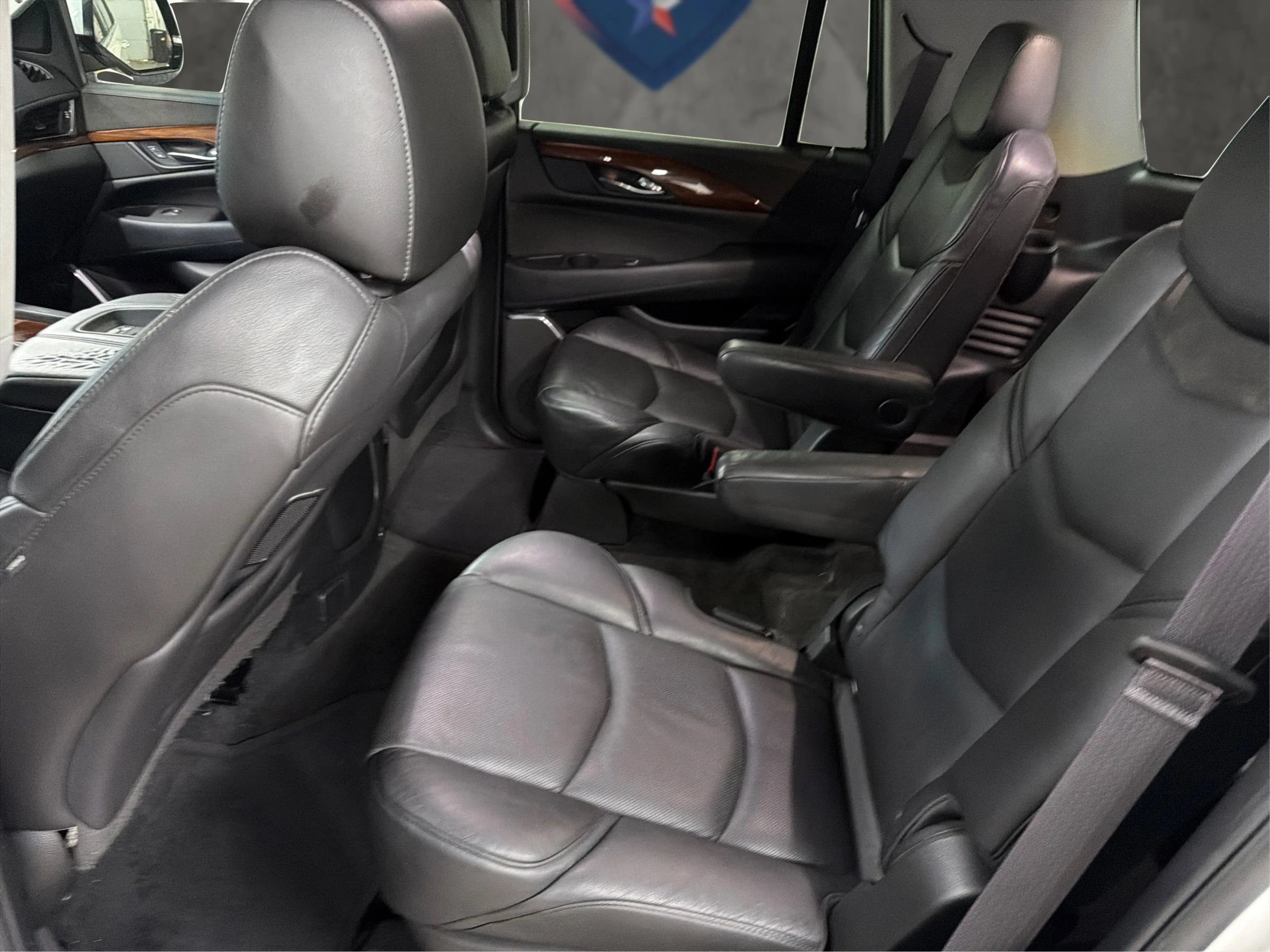 Used 2016 Cadillac Escalade Premium AWD/4WD image 14