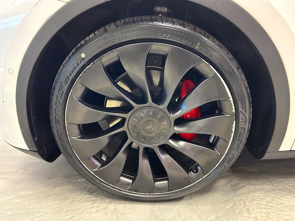 Used 2022 Tesla Model Y Performance AWD/4WD image 27