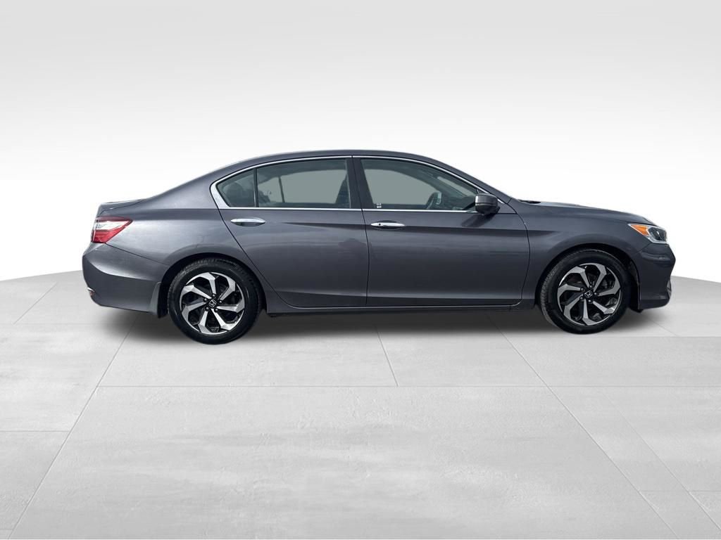 Used 2017 Honda Accord EX-L image 6