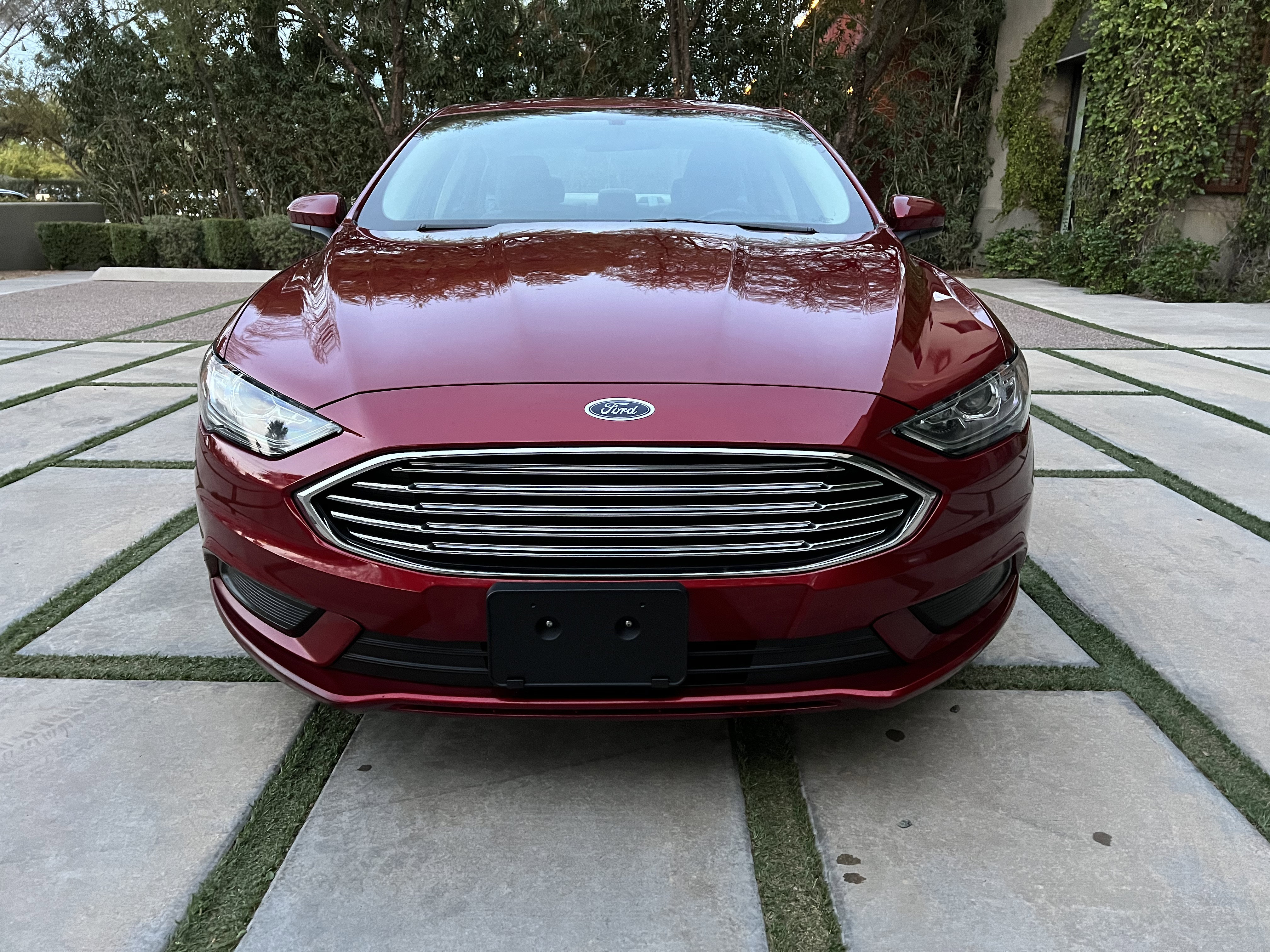 Used 2018 Ford Fusion SE image 3