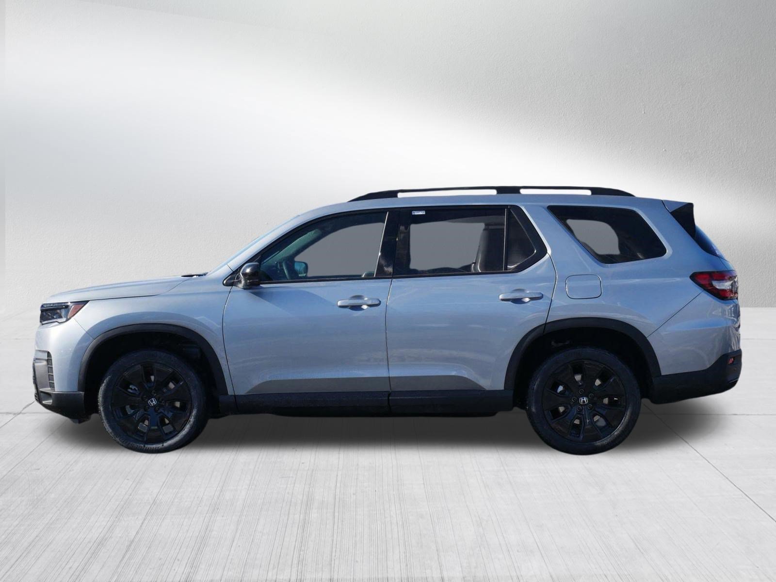 New 2026 Honda Pilot Black Edition image 4