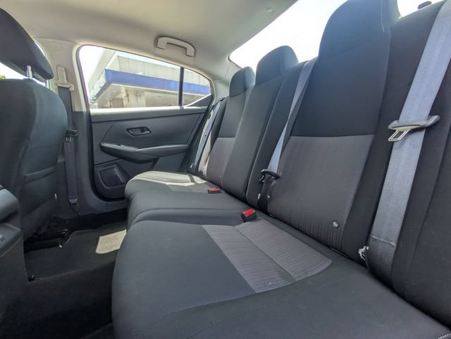 Used 2025 Nissan Sentra SV FWD image 14