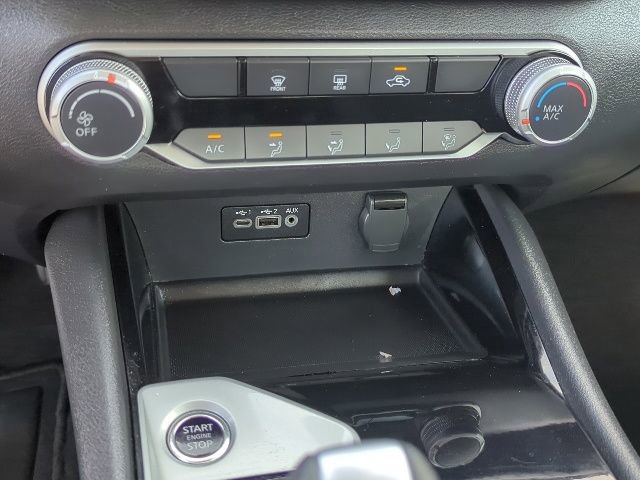 Used 2024 Nissan Altima 2.5 SV image 8