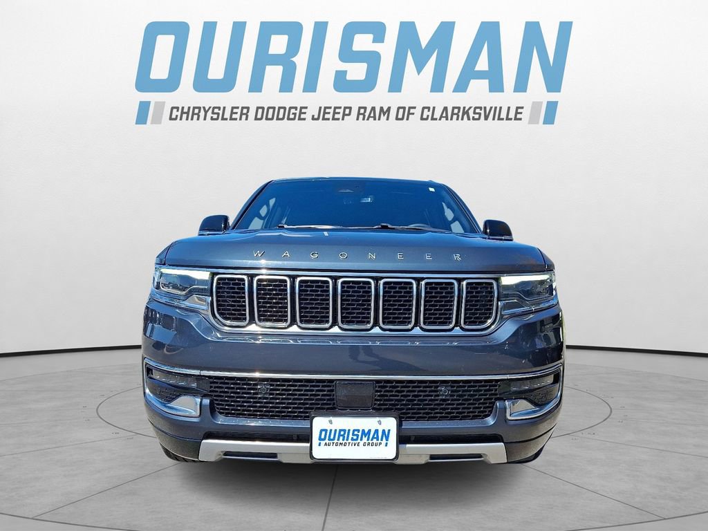 Certified 2024 Jeep Wagoneer Series II w/ Flexible Seating Group image 2