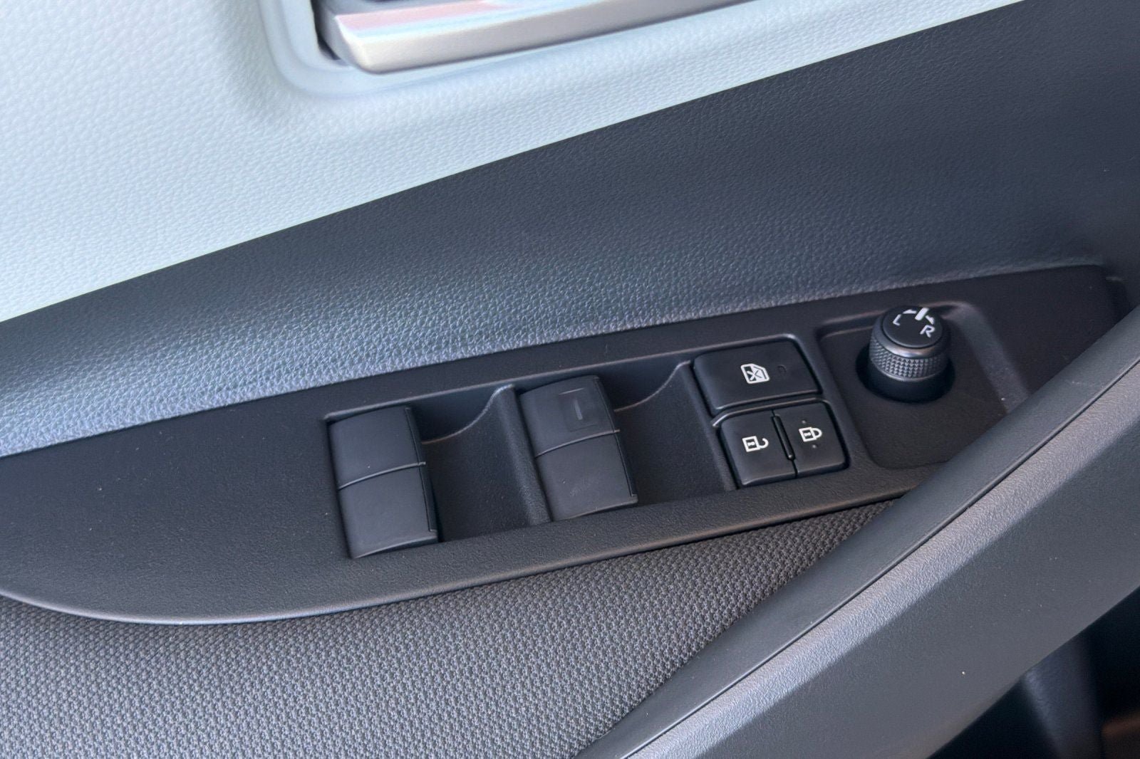 New 2026 Toyota Corolla SE FWD image 13