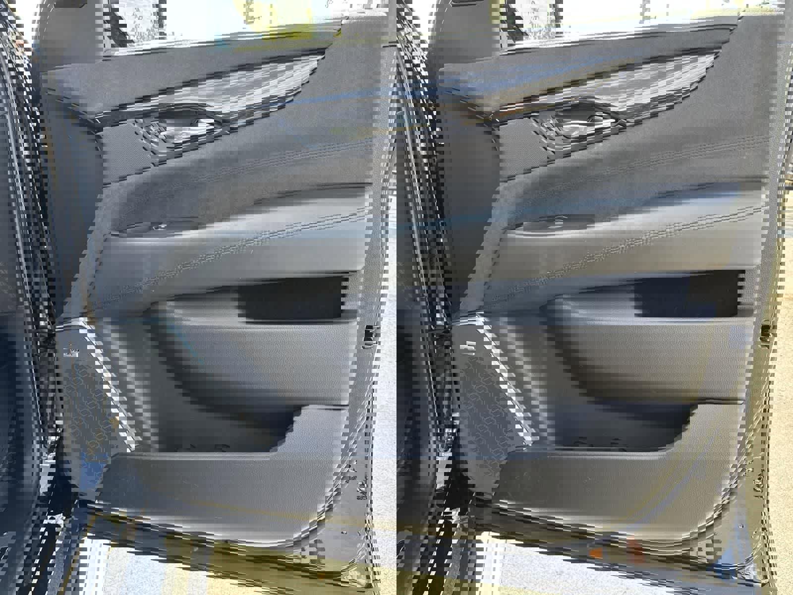 Used 2020 Cadillac Escalade Platinum w/ Escalade Sport Edition image 40