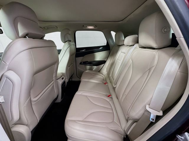 Used 2019 Lincoln MKC Reserve w/ MKC Climate Package image 24
