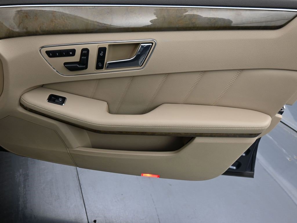 Used 2011 Mercedes-Benz E 350 4MATIC Wagon image 17