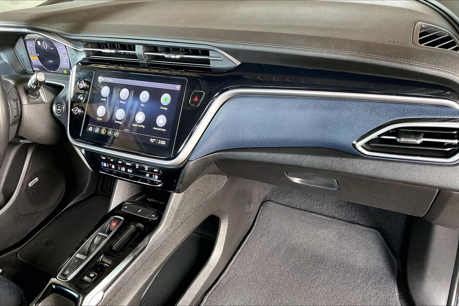 Used 2022 Chevrolet Bolt EUV Premier w/ Sun & Sound Package FWD image 23