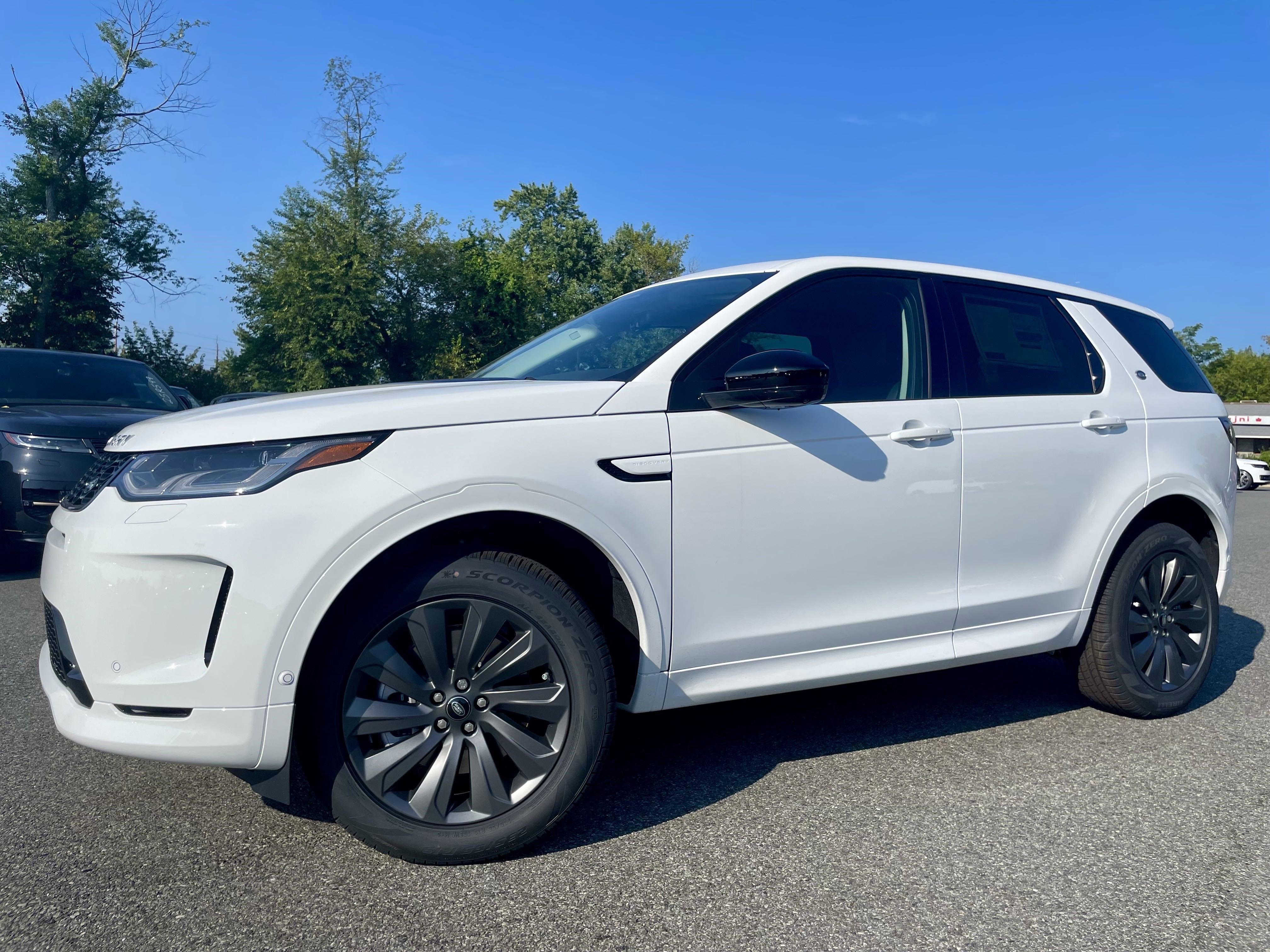 New 2025 Land Rover Discovery Sport S image 35