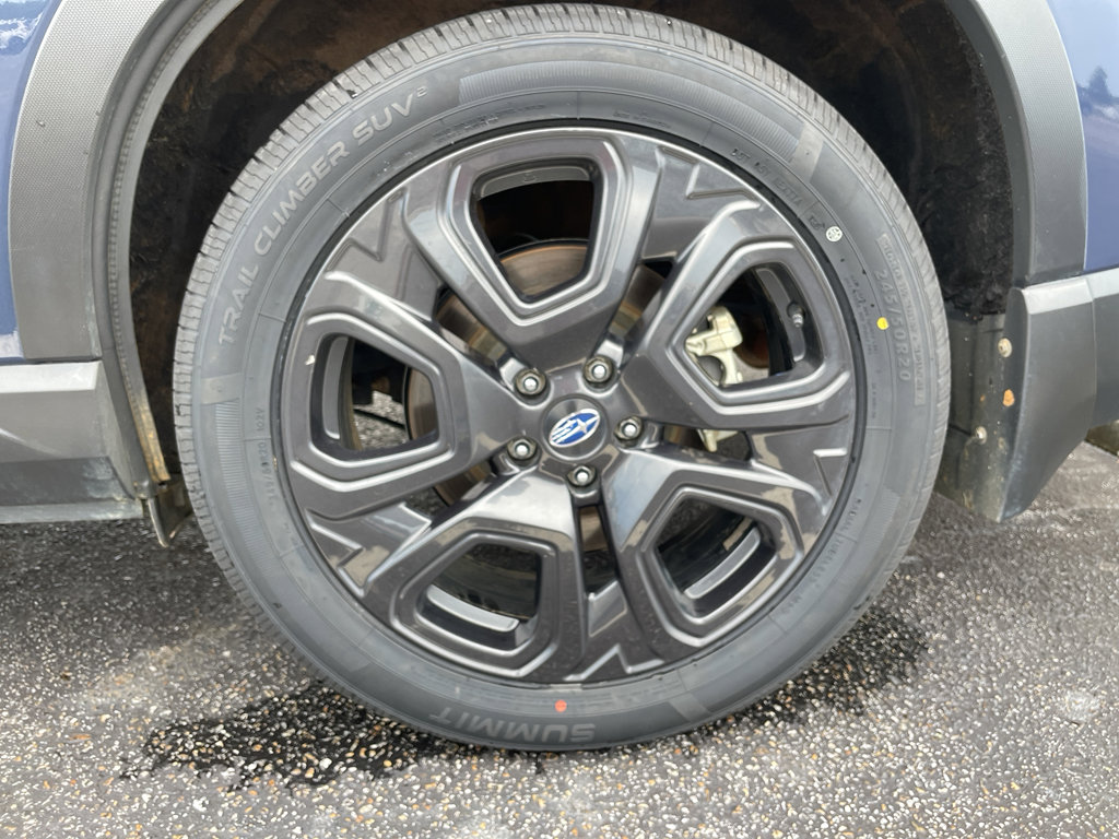 Used 2024 Subaru Ascent Onyx Edition image 27