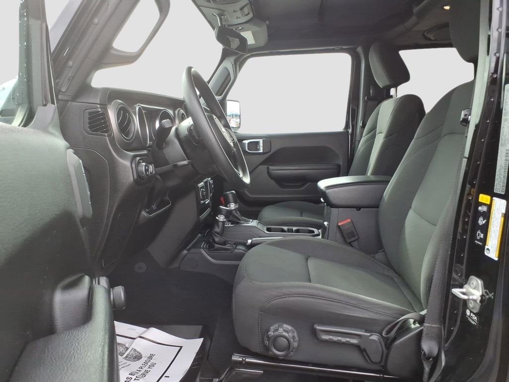 Used 2022 Jeep Gladiator Sport image 19