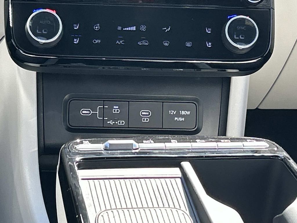 New 2026 Hyundai Tucson Limited image 27