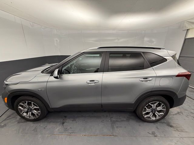 Used 2021 Kia Seltos EX AWD/4WD image 4
