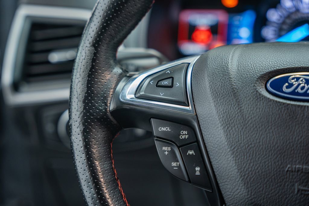 Used 2022 Ford Edge ST-Line image 32