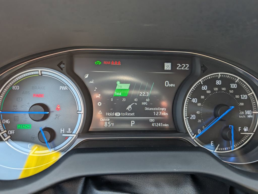 Used 2023 Toyota Venza LE AWD/4WD image 27