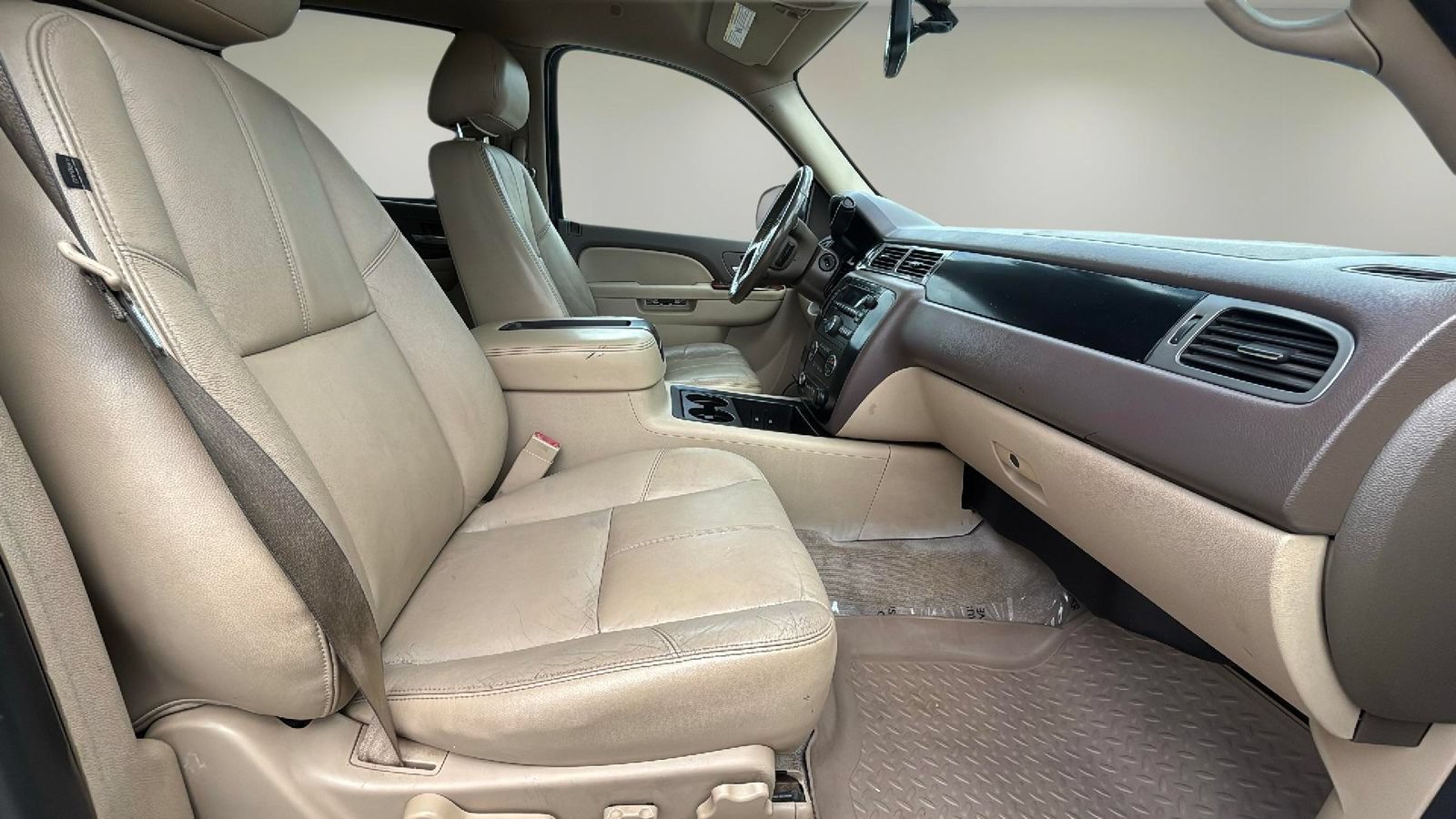 Used 2013 Chevrolet Avalanche LT w/ All-Star Edition AWD/4WD image 10
