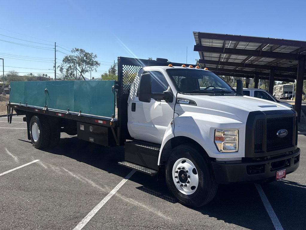 Used 2017 Ford F650 SUPER DUTY RWD image 6