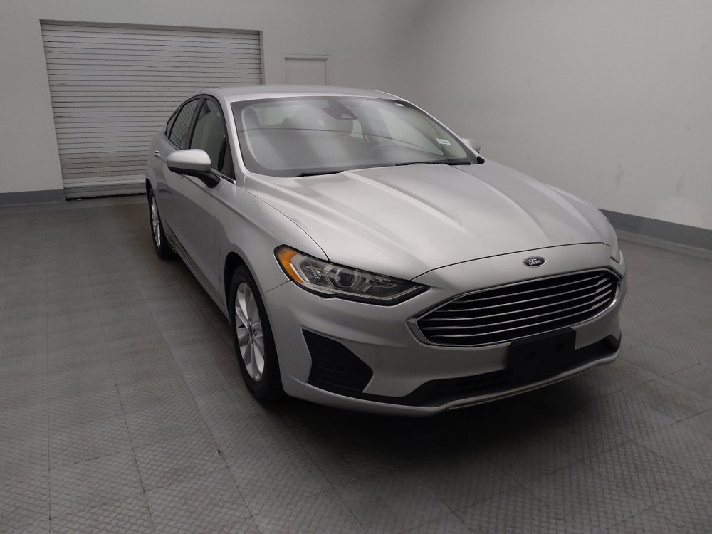 Used 2019 Ford Fusion SE FWD image 14