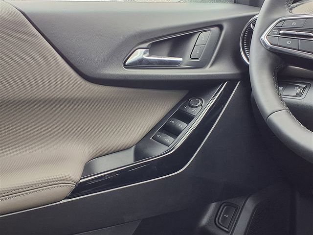 New 2026 Chevrolet Equinox LT w/ Convenience Package II FWD image 16