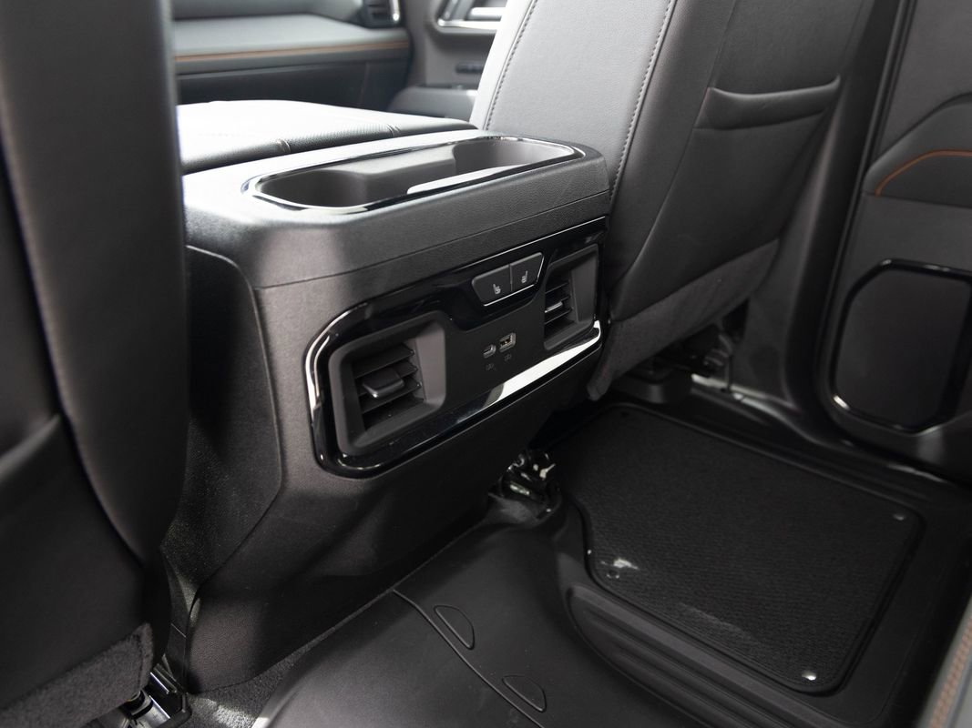 Used 2025 GMC Sierra 1500 AT4 w/ Technology Package AWD/4WD image 23