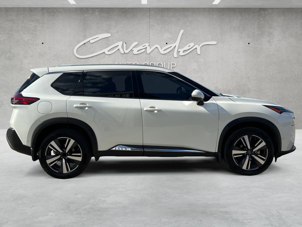 Certified 2023 Nissan Rogue SL w/ SL Premium Package image 17