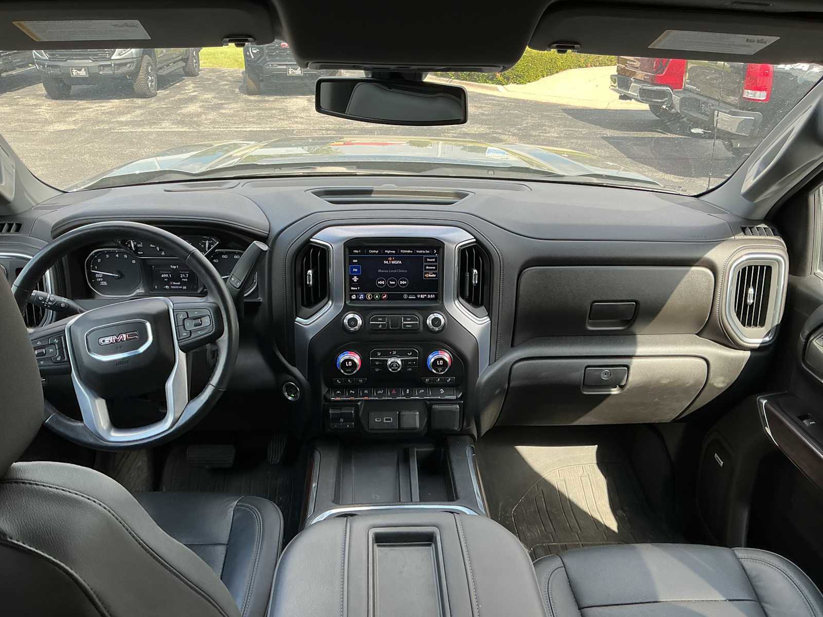 Used 2020 GMC Sierra 1500 SLT w/ SLT Premium Plus Package AWD/4WD image 7