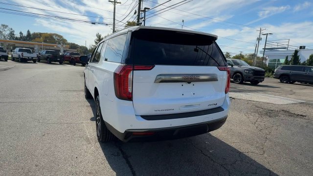 Used 2021 GMC Yukon XL AT4 AWD/4WD image 7