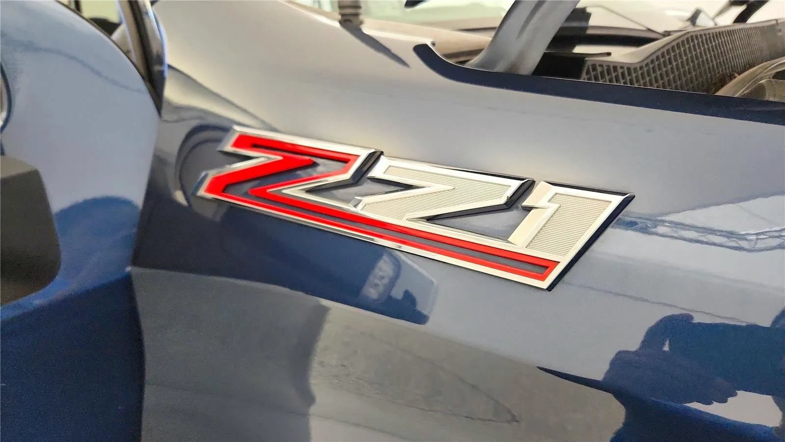 Used 2019 Chevrolet Silverado 1500 LTZ AWD/4WD image 23