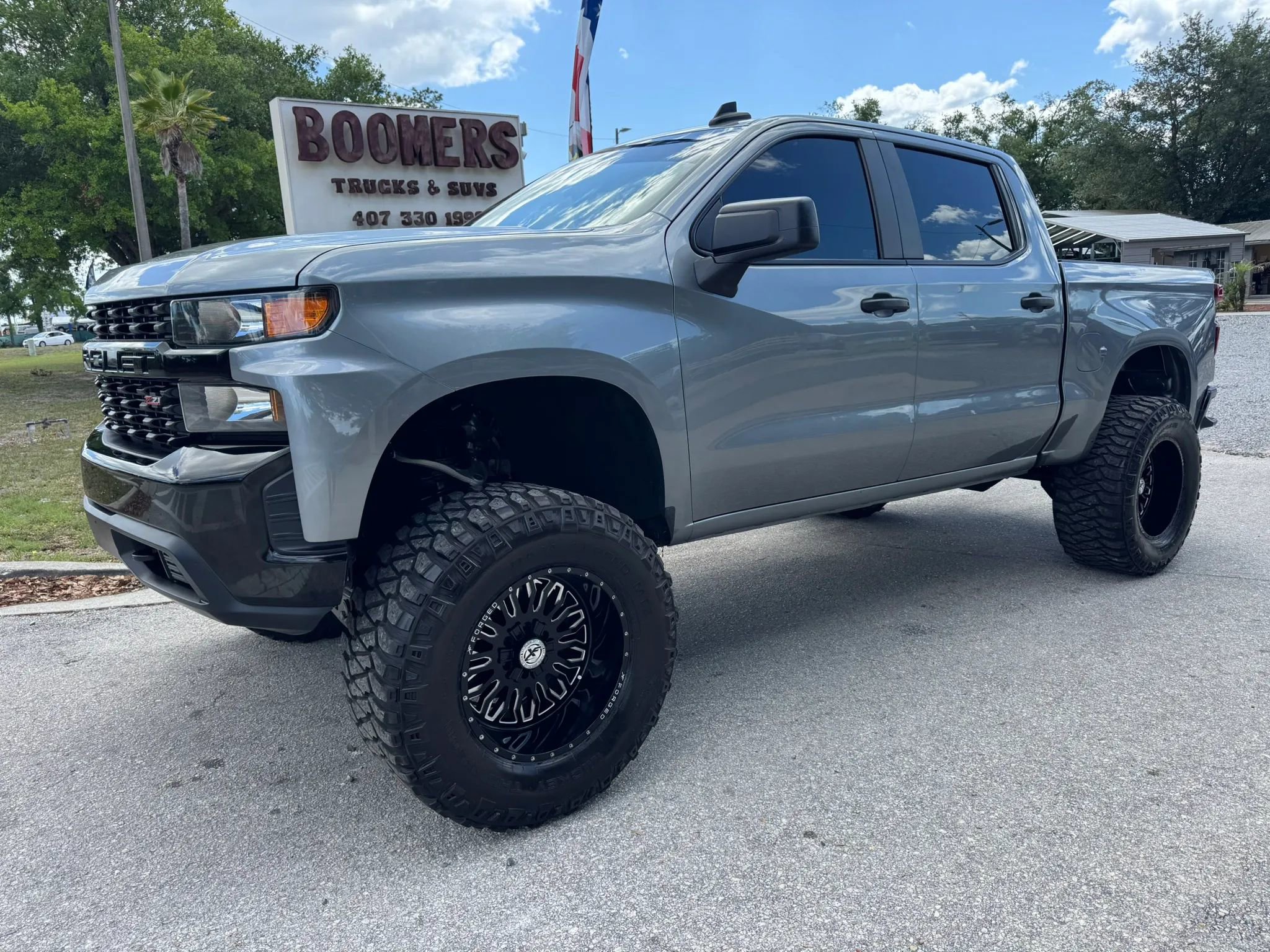 Used 2020 Chevrolet Silverado 1500 Custom Trail Boss w/ Custom Convenience Package AWD/4WD image 1