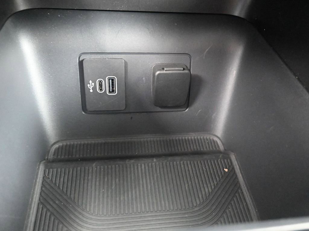 New 2026 Ford Explorer Active image 28