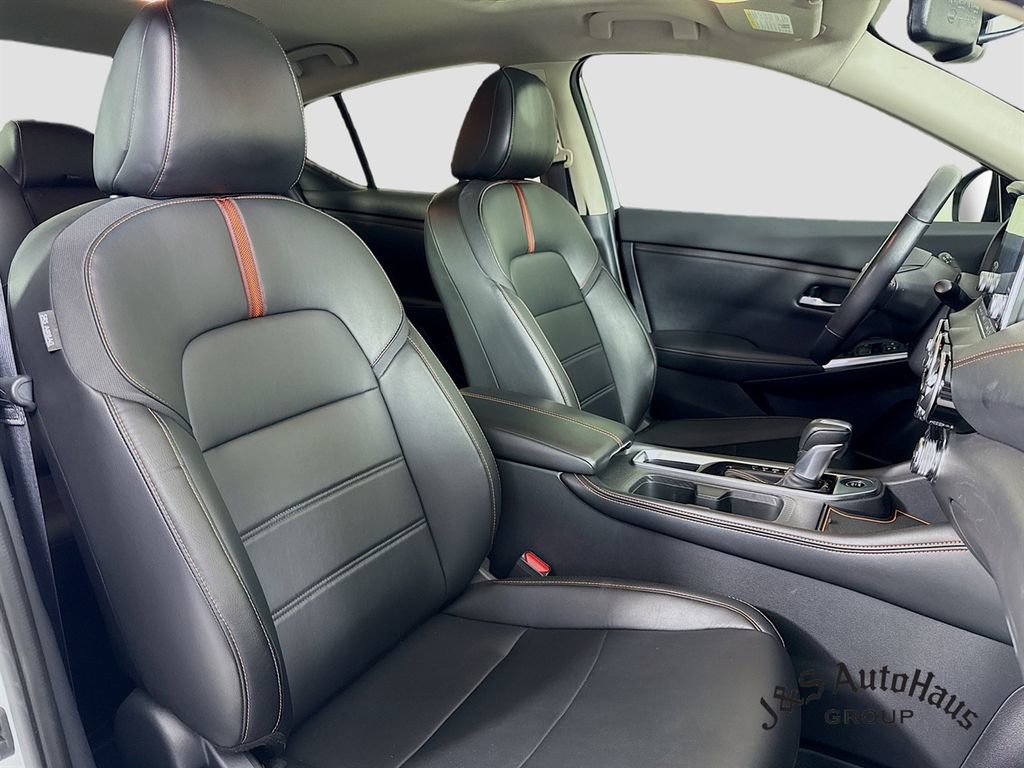 Used 2021 Nissan Sentra SR w/ SR Premium Package image 35