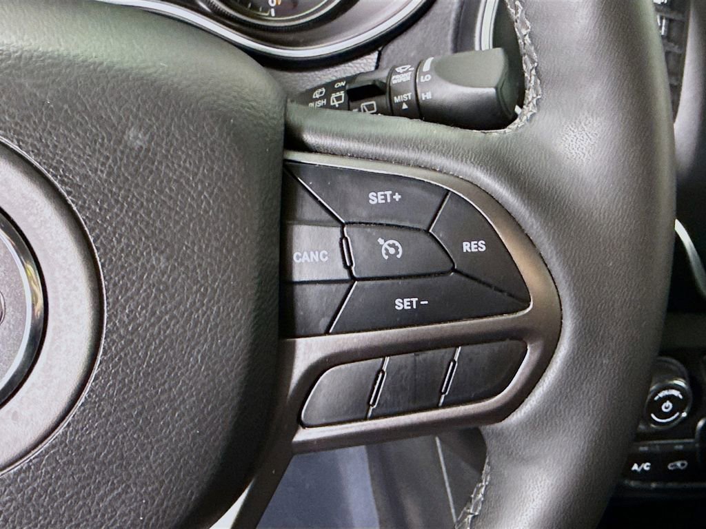 Used 2022 Jeep Cherokee Latitude Lux image 23