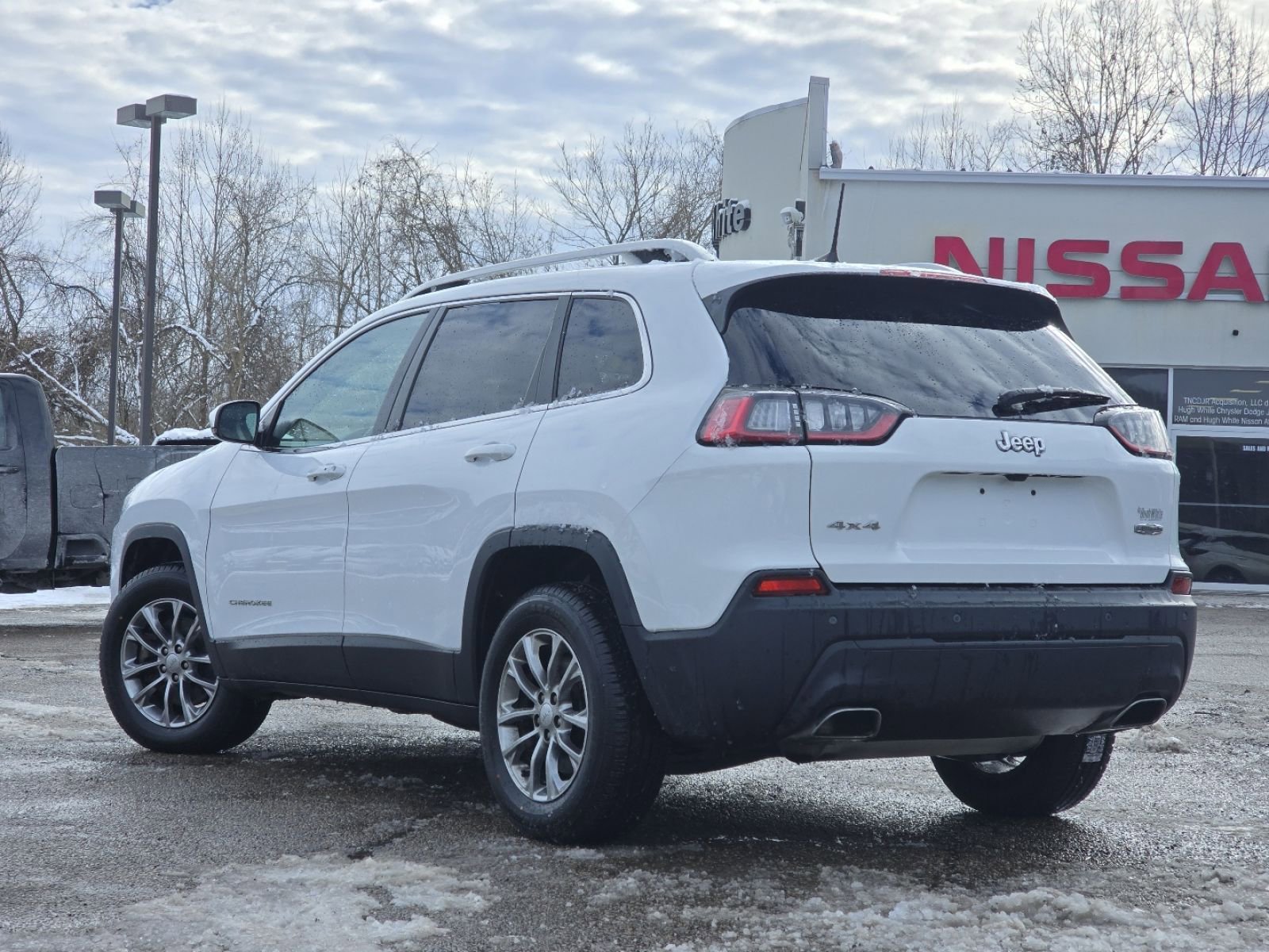 Used 2021 Jeep Cherokee Latitude Lux w/ Comfort/Convenience Group image 12