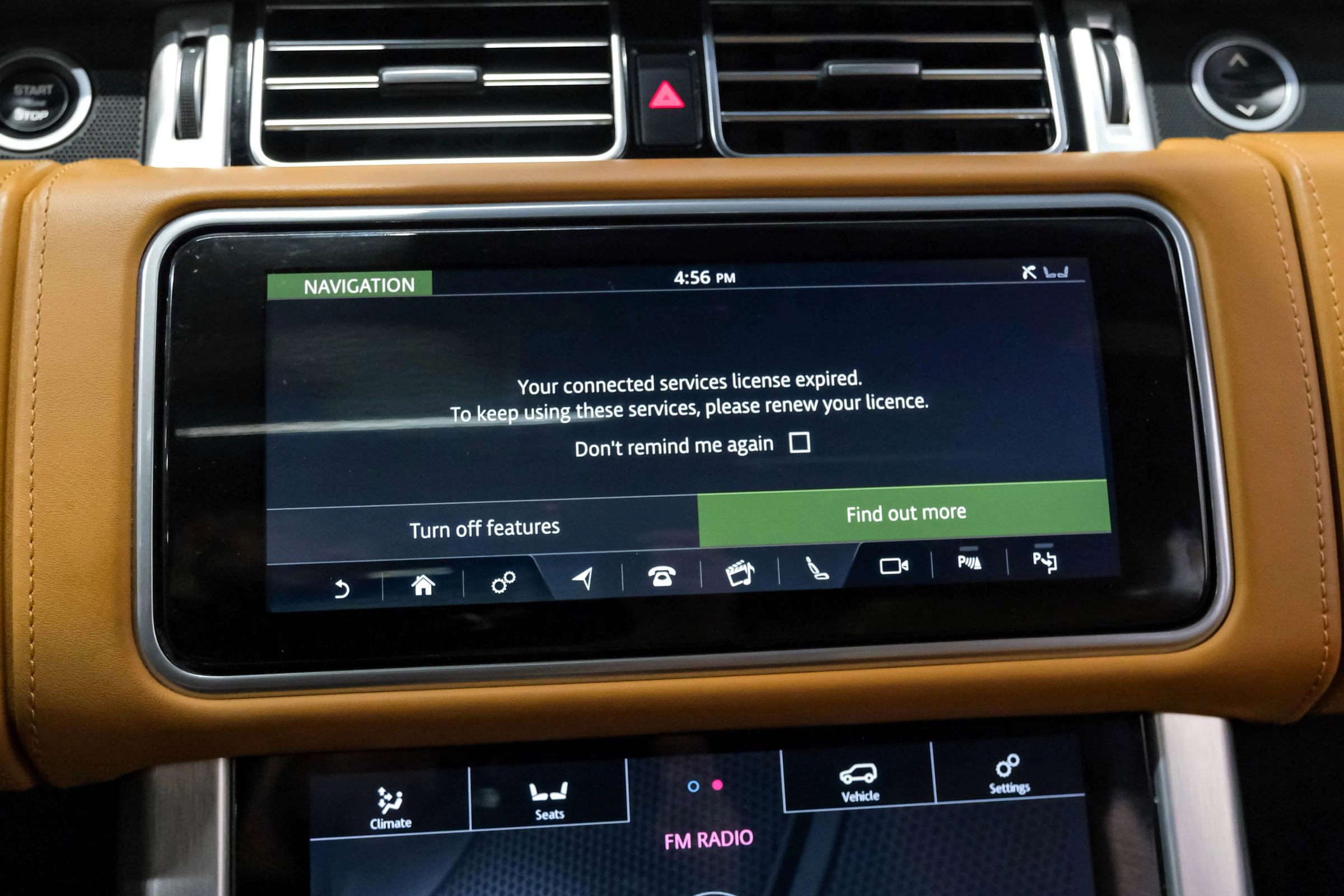 Used 2019 Land Rover Range Rover Long Wheelbase Autobiography image 22