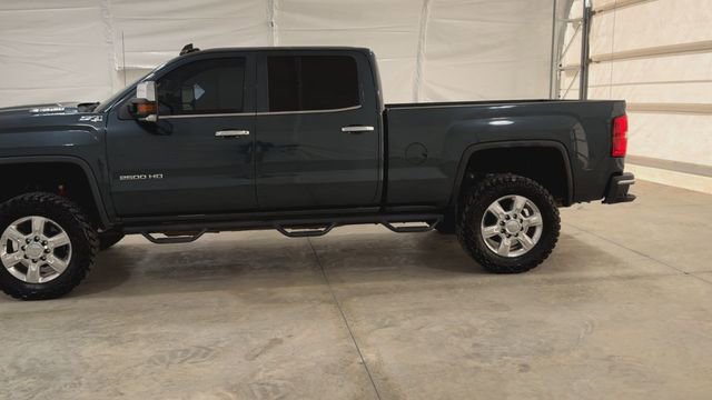 Used 2018 GMC Sierra 2500 SLT w/ Duramax Plus Package image 5