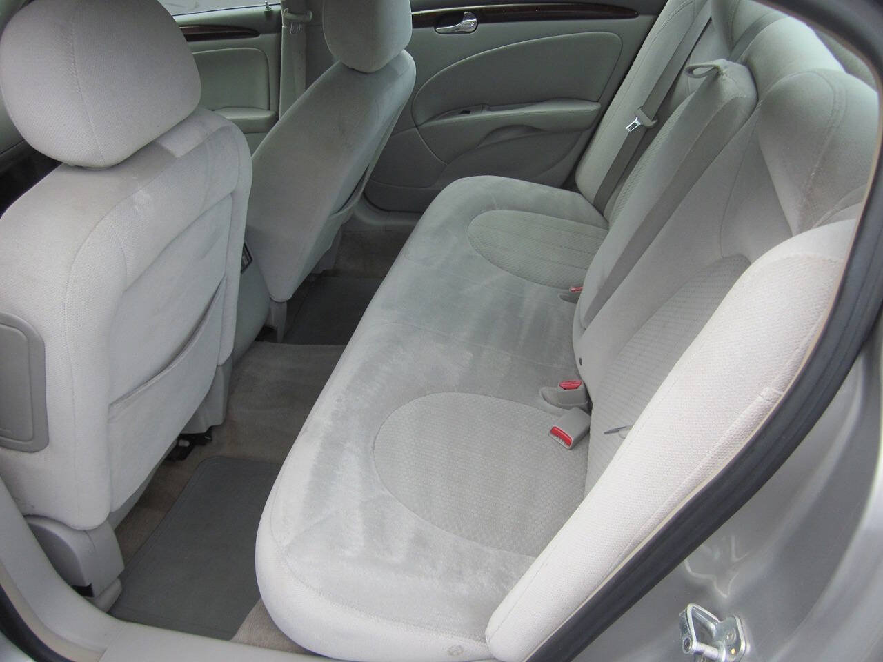Used 2006 Buick Lucerne CX FWD image 12