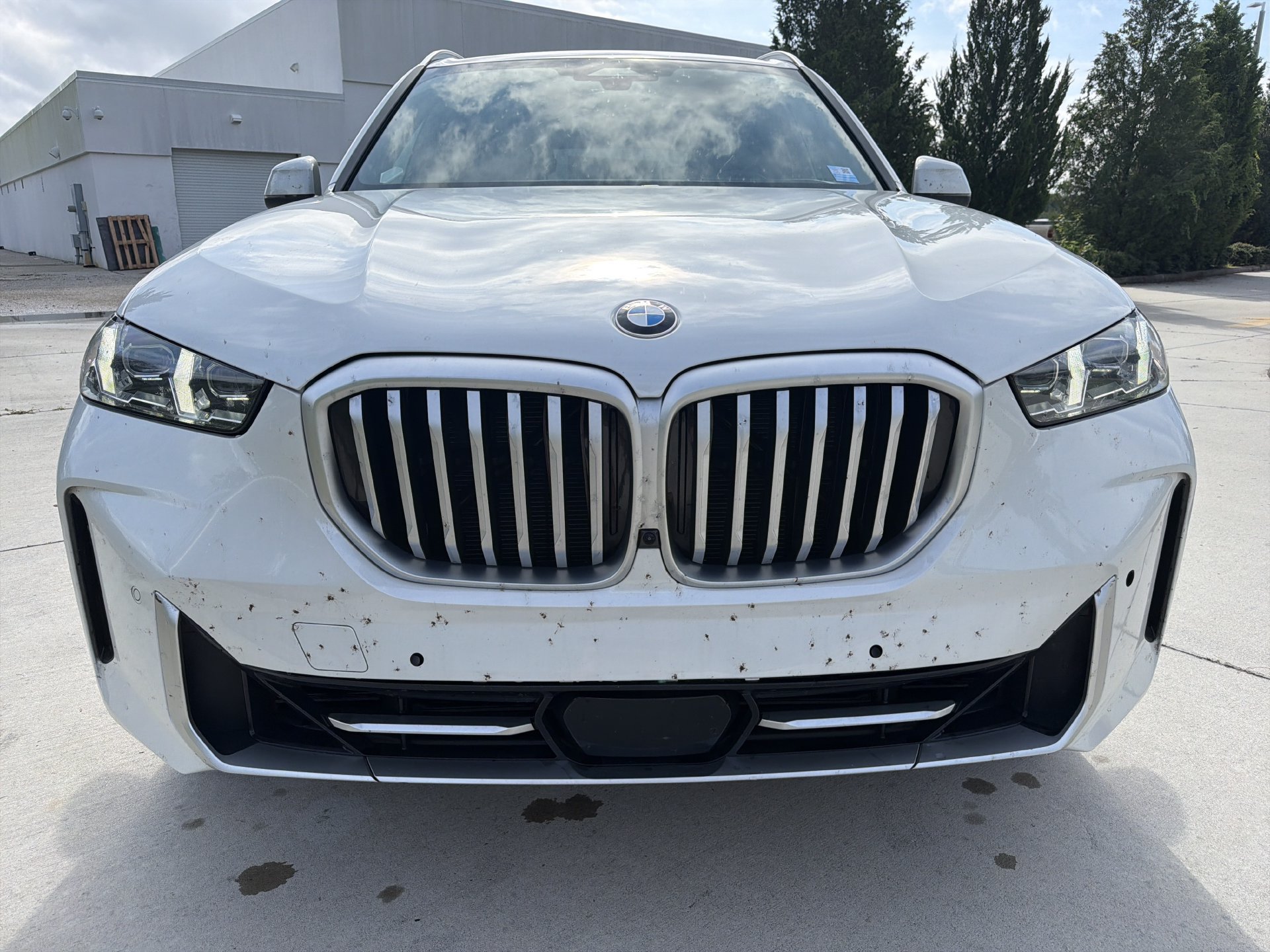 Certified 2026 BMW X5 xDrive40i AWD/4WD image 2