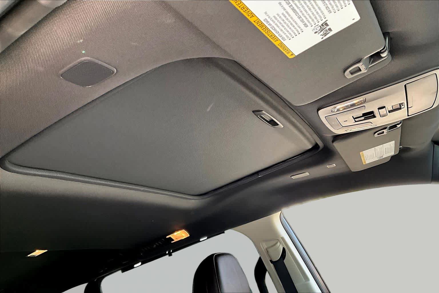 Certified 2024 Toyota Sienna Platinum AWD/4WD image 13