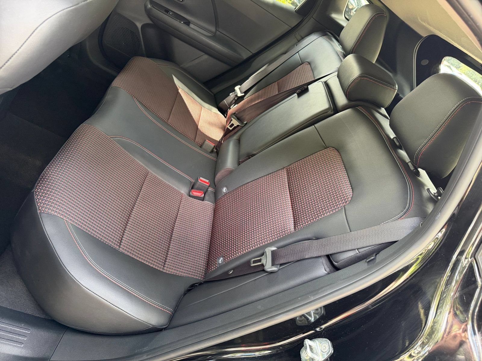 Used 2026 Nissan Kicks SR AWD/4WD image 35