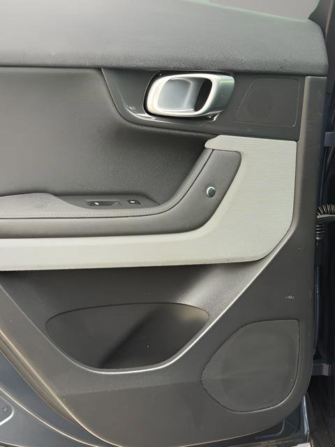 Used 2021 Polestar Polestar 2 image 41