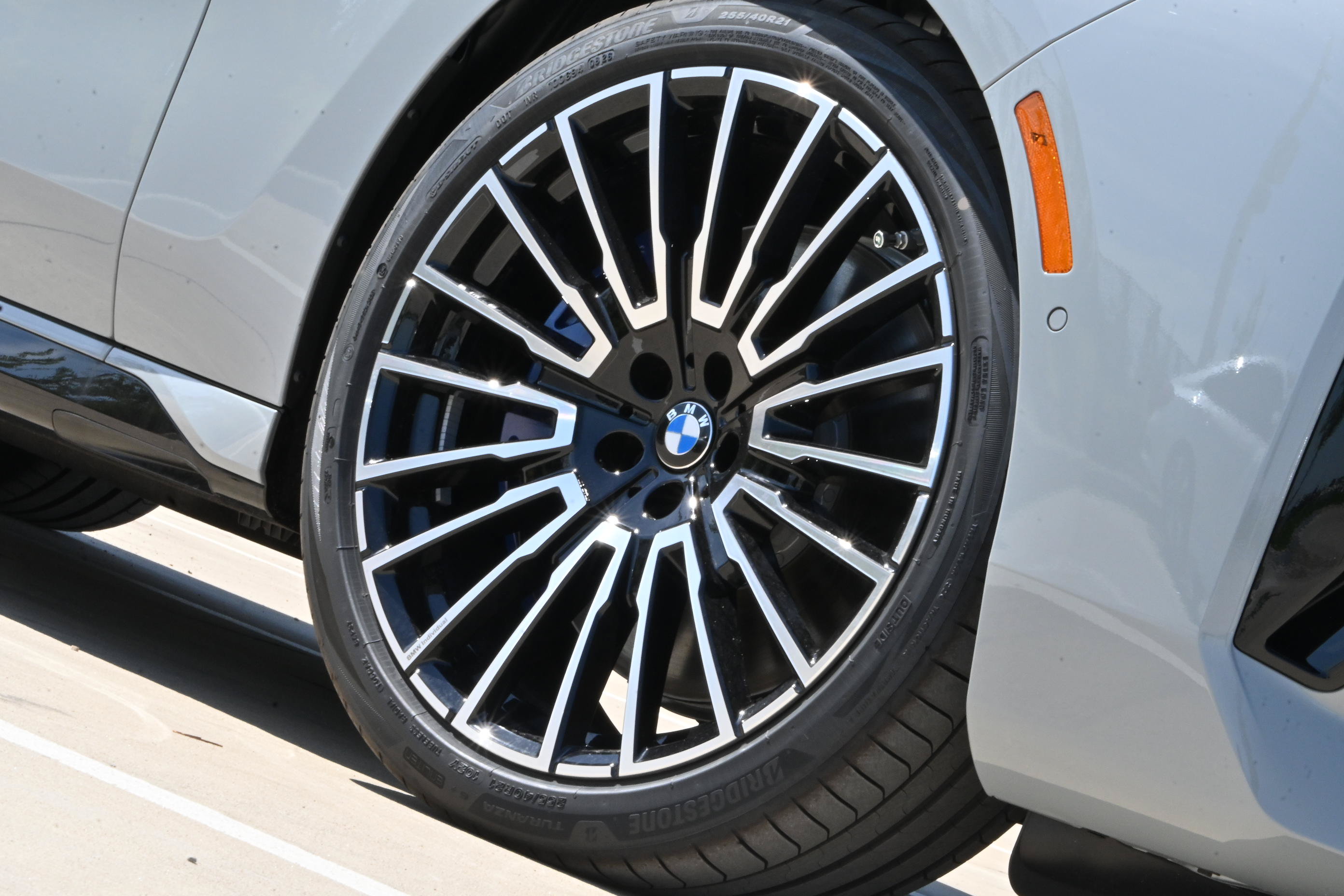 New 2026 BMW 740i xDrive AWD/4WD image 9